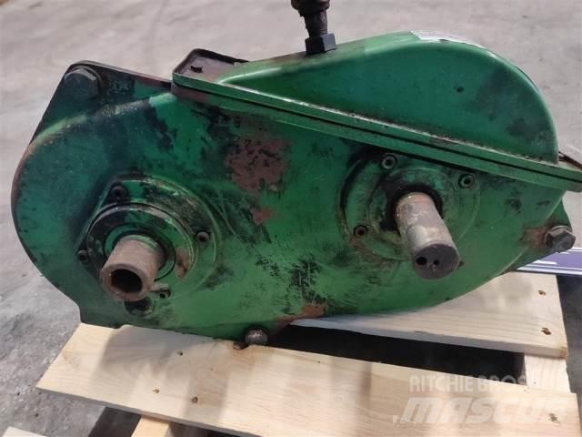 John Deere 1085 أجهزة نقل