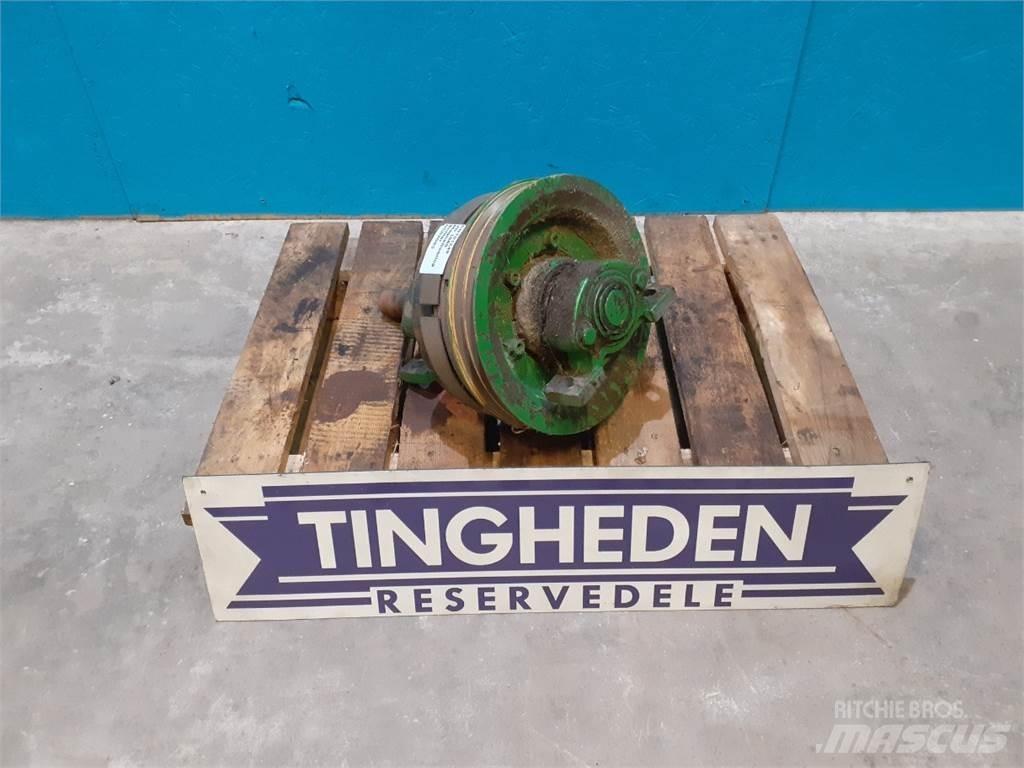 John Deere 1085 ملحقات الحصادات