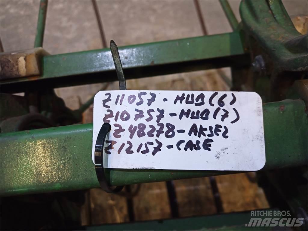John Deere 1085 ملحقات الحصادات