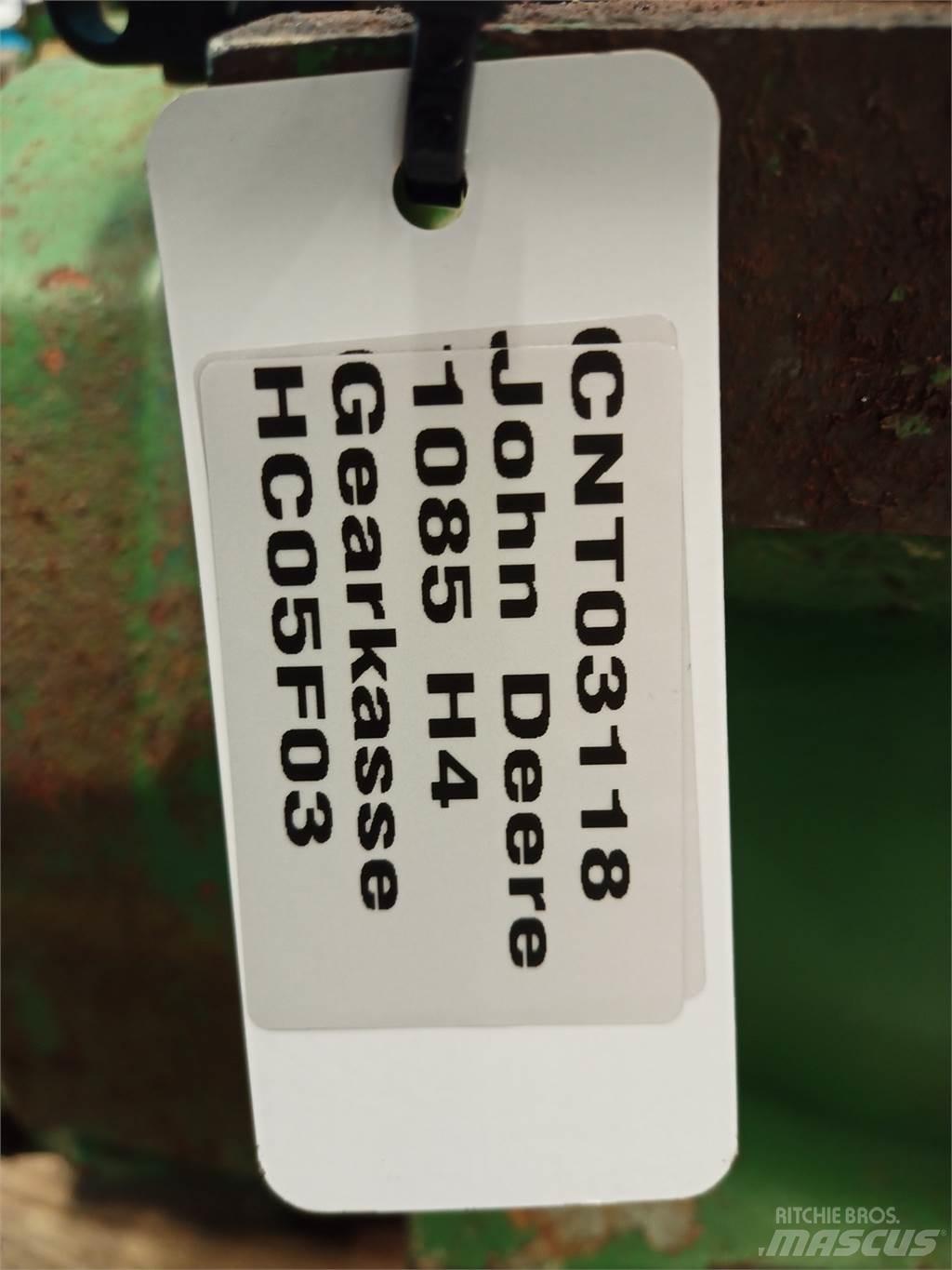 John Deere 1085 أجهزة نقل