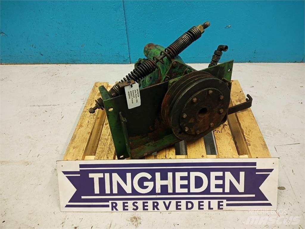 John Deere 1085 هيدروليات