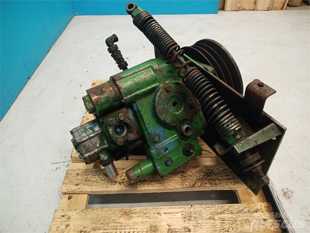 John Deere 1085 هيدروليات