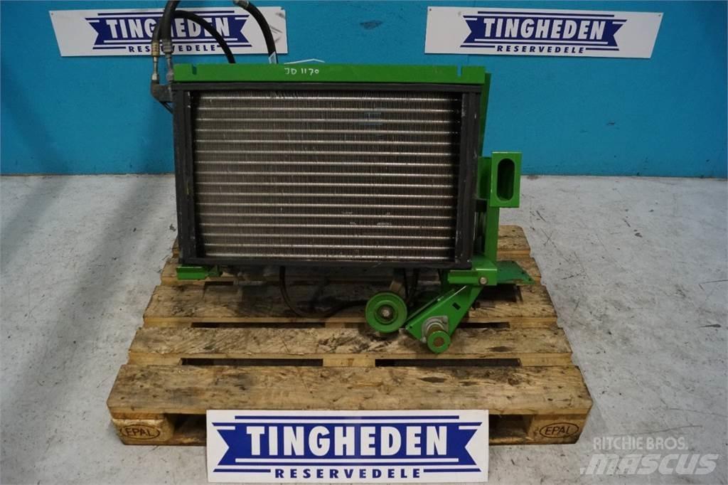 John Deere 1170 مشعات