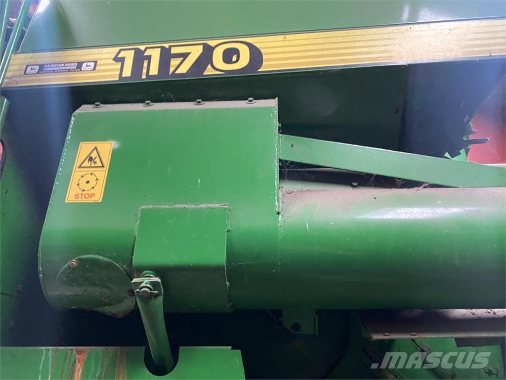 John Deere 1170 ملحقات الحصادات