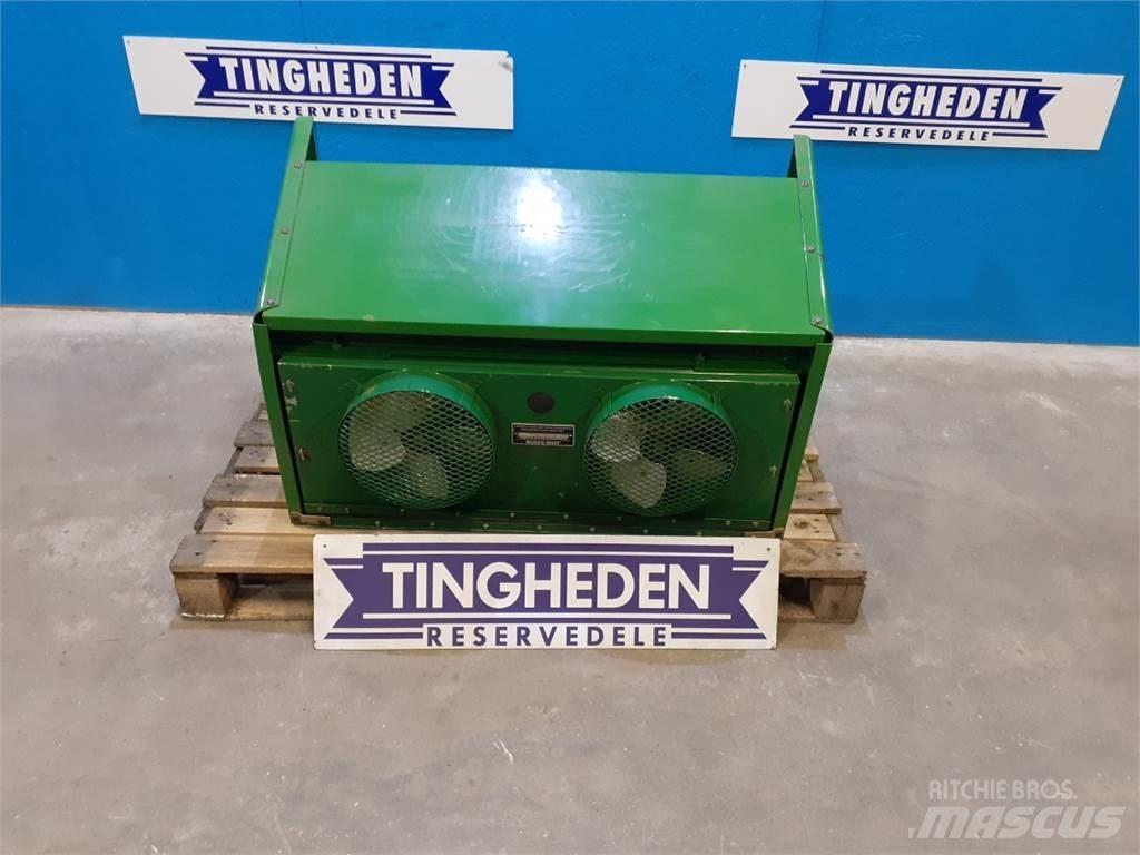John Deere 1174 كابينة والداخلية