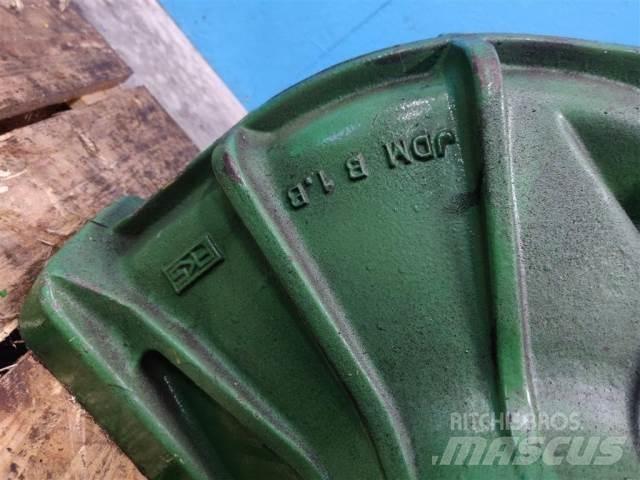 John Deere 1177 ملحقات الحصادات
