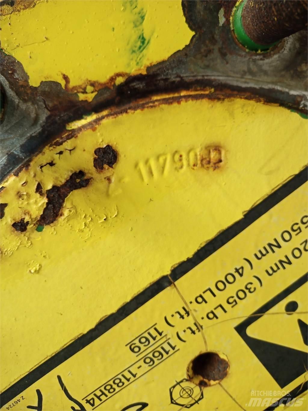 John Deere 1177 ملحقات الحصادات