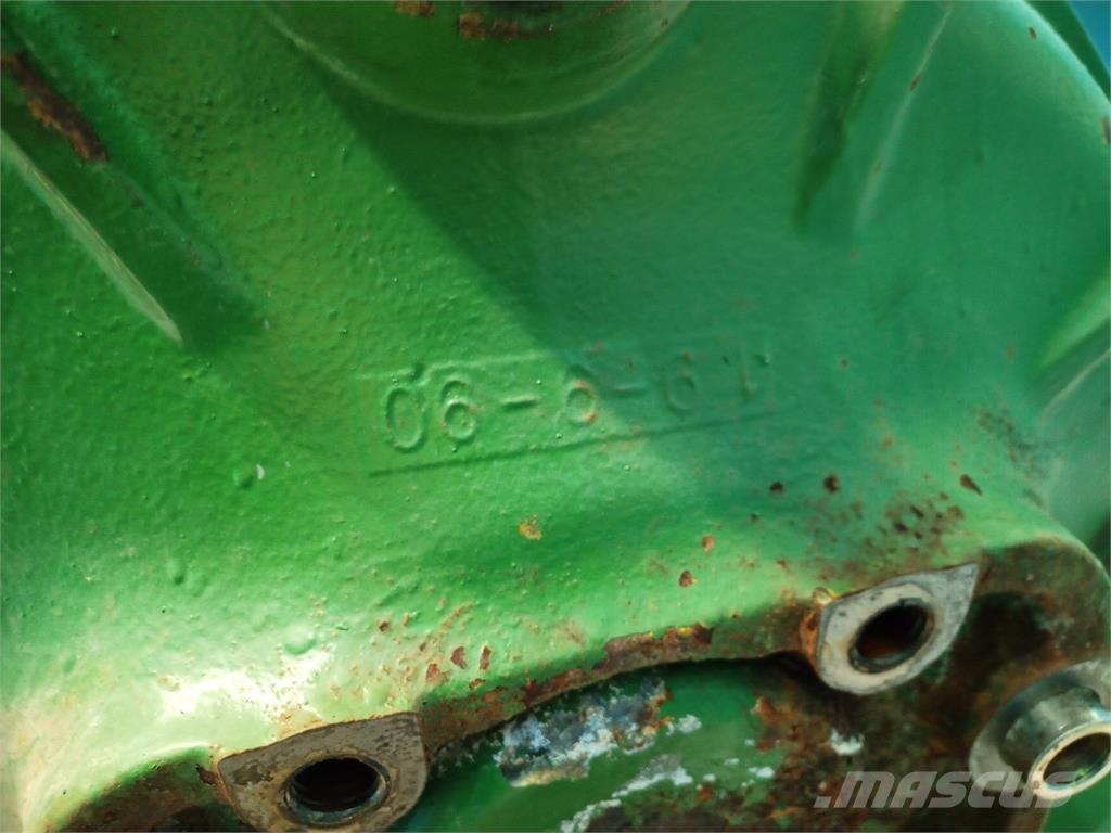 John Deere 1177 ملحقات الحصادات