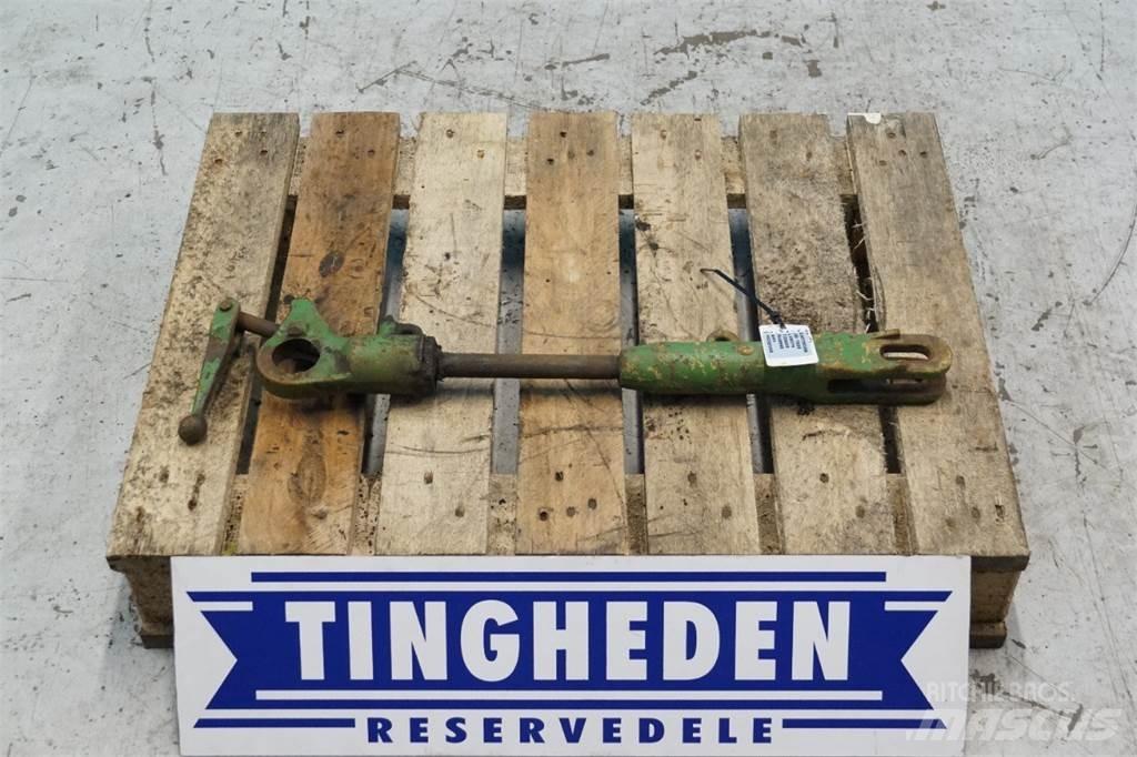 John Deere 1530 ملحقات أخرى للجرارات