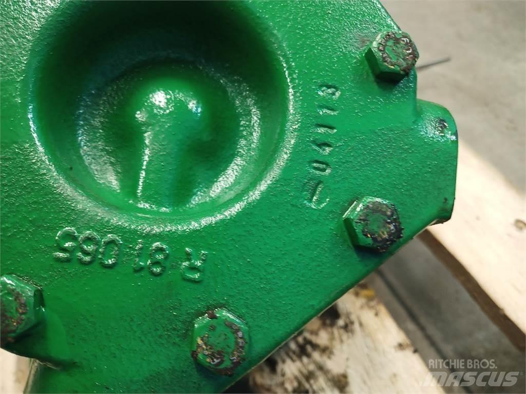John Deere 1630 هيدروليات