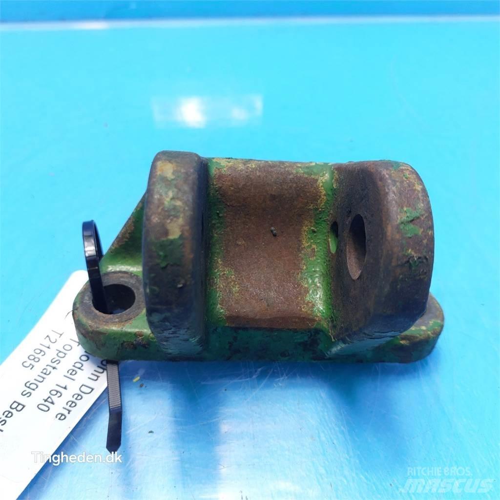 John Deere 1640 ملحقات أخرى للجرارات