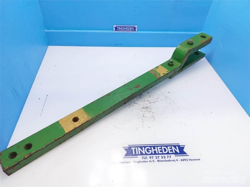 John Deere 1840 ملحقات أخرى للجرارات