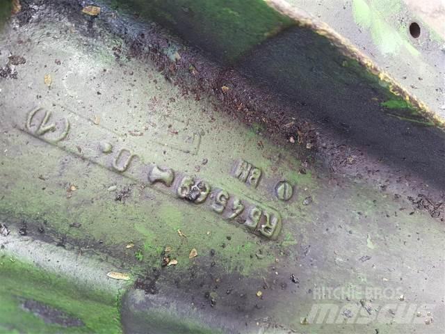 John Deere 2030 محركات