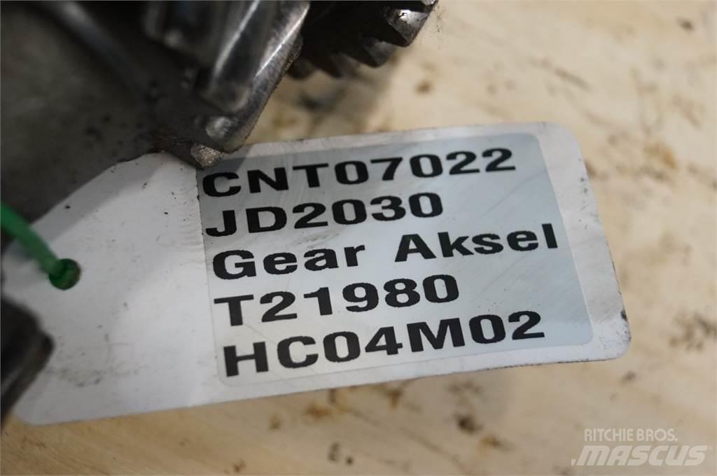 John Deere 2030 أجهزة نقل