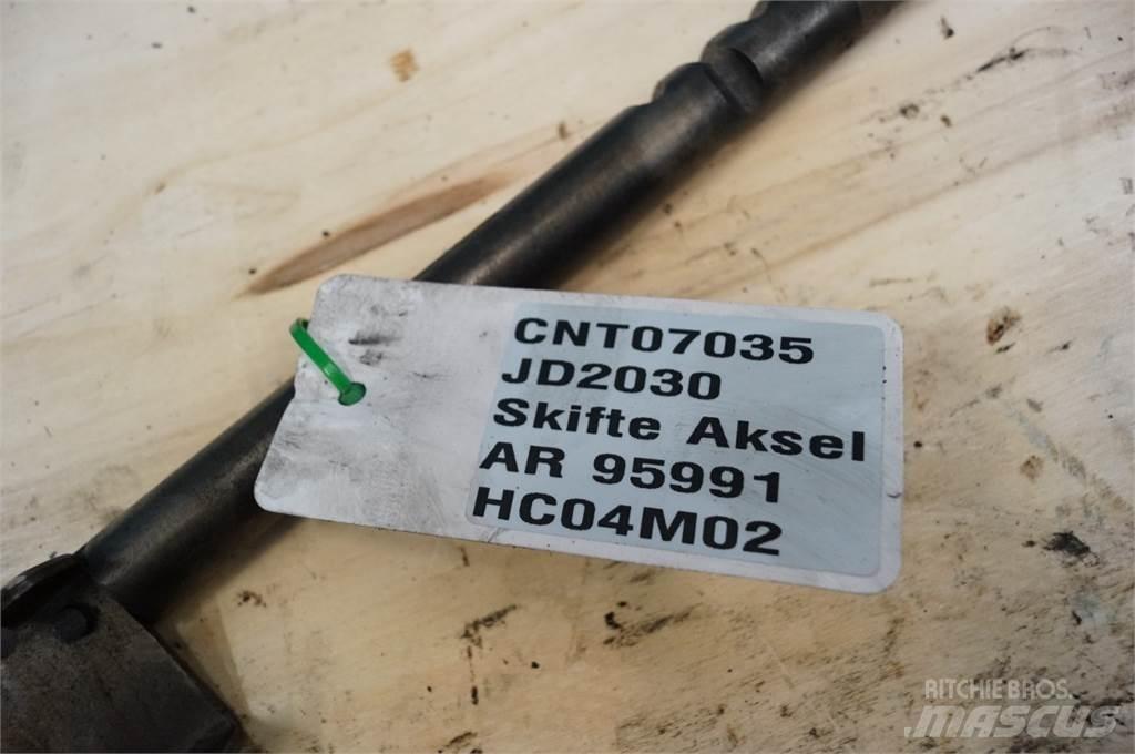 John Deere 2030 أجهزة نقل