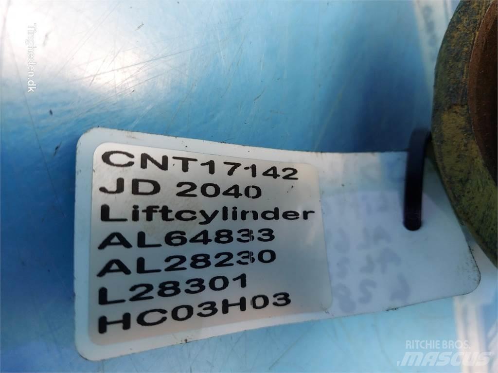 John Deere 2040 هيدروليات