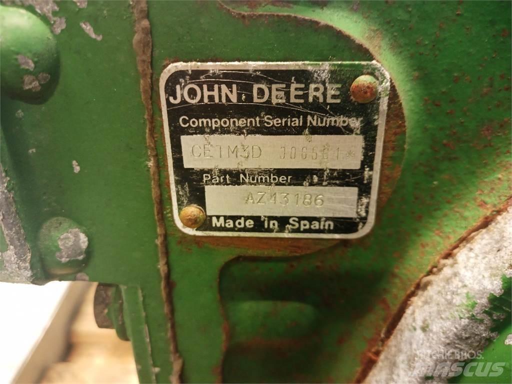 John Deere 2054 أجهزة نقل