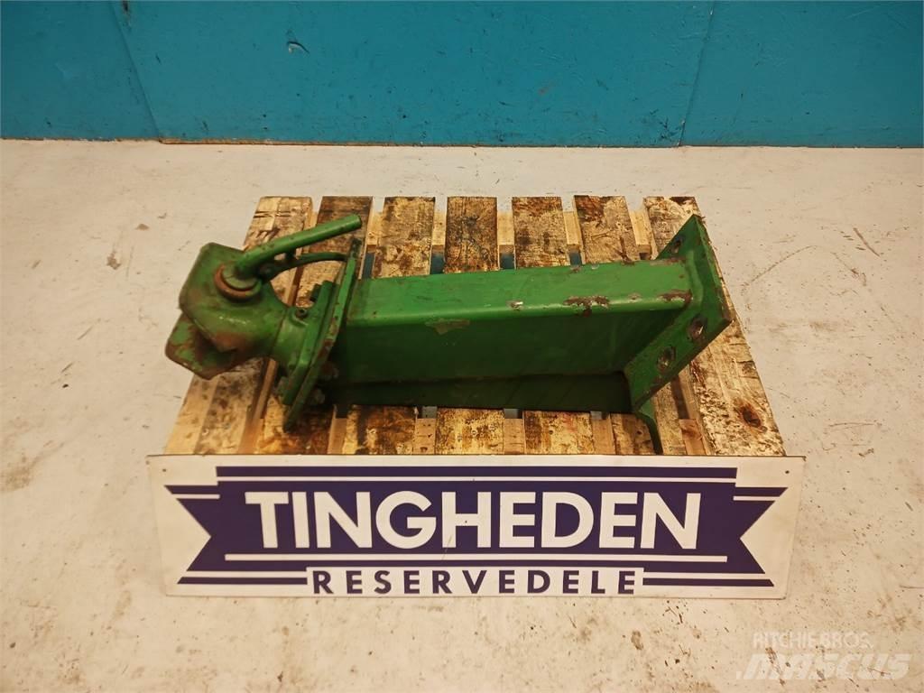 John Deere 2054 ملحقات الحصادات