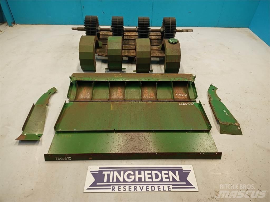 John Deere 2054 معدات نشر الرمال والملح
