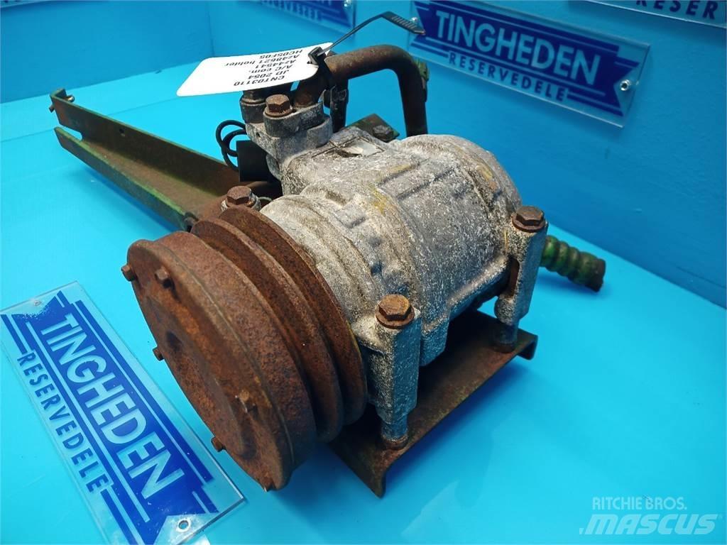 John Deere 2054 كابينة والداخلية