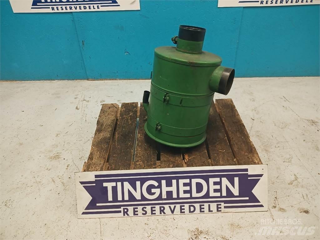 John Deere 2054 محركات