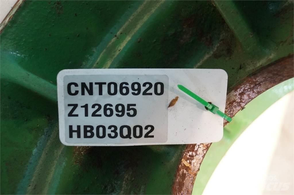 John Deere 2058 ماكينات زراعية أخرى
