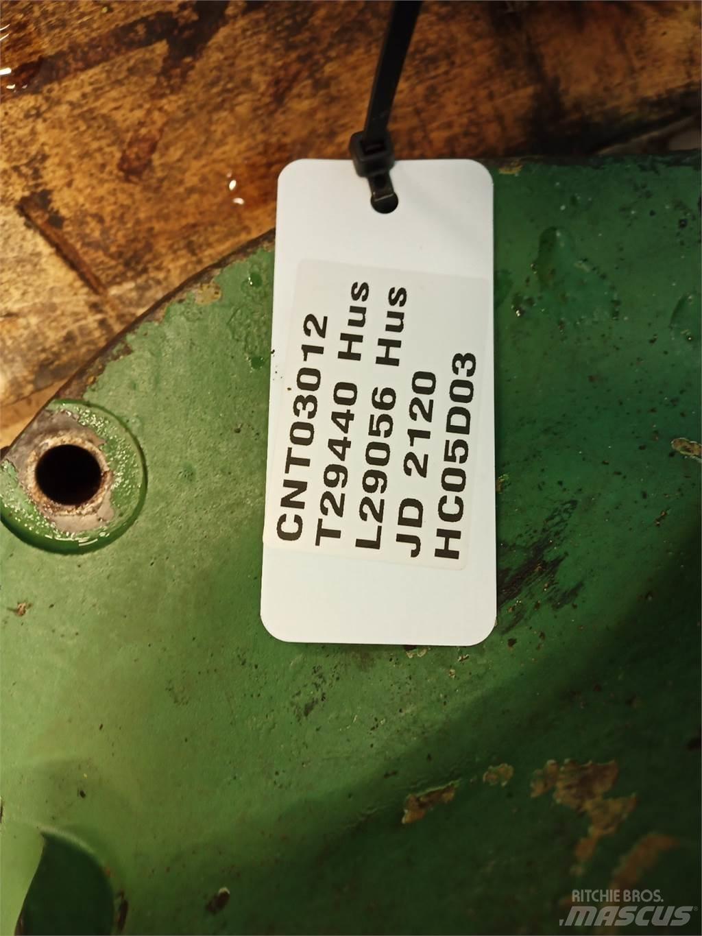 John Deere 2120 ملحقات أخرى للجرارات