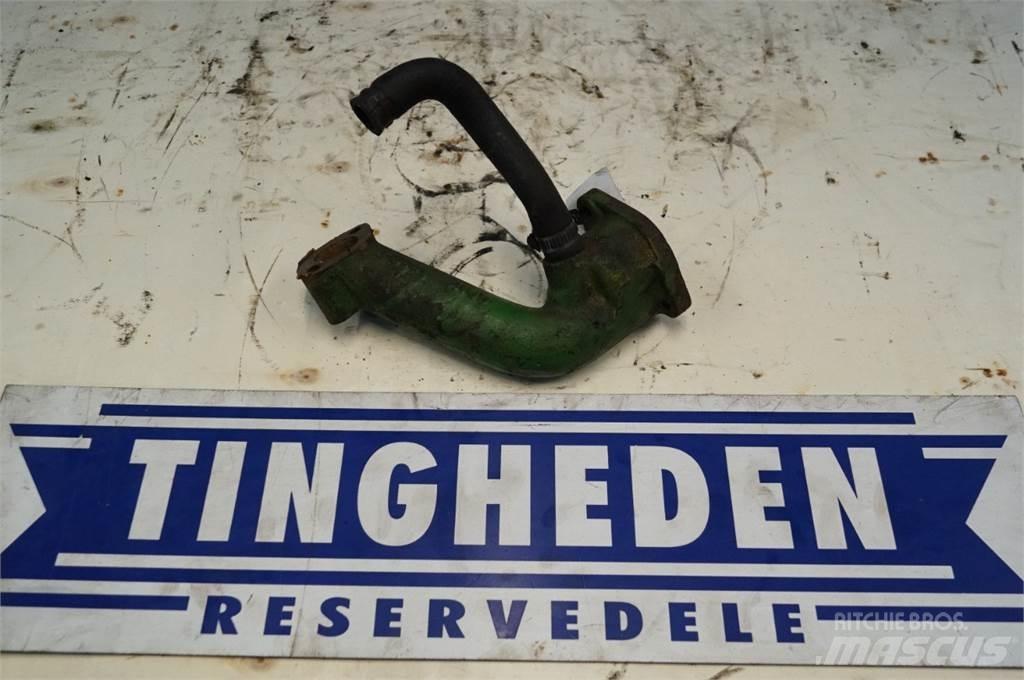 John Deere 2130 مشعات