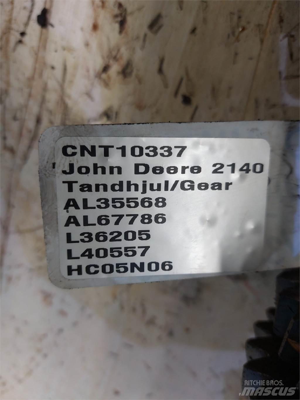 John Deere 2140 أجهزة نقل