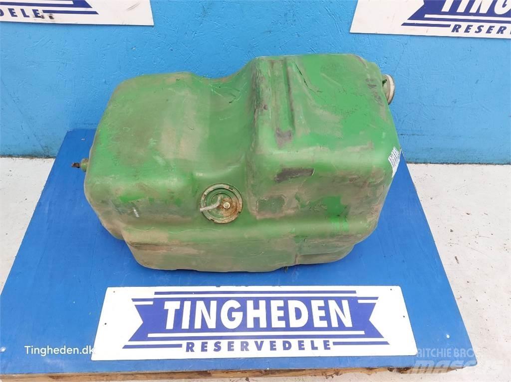 John Deere 2140 ملحقات أخرى للجرارات