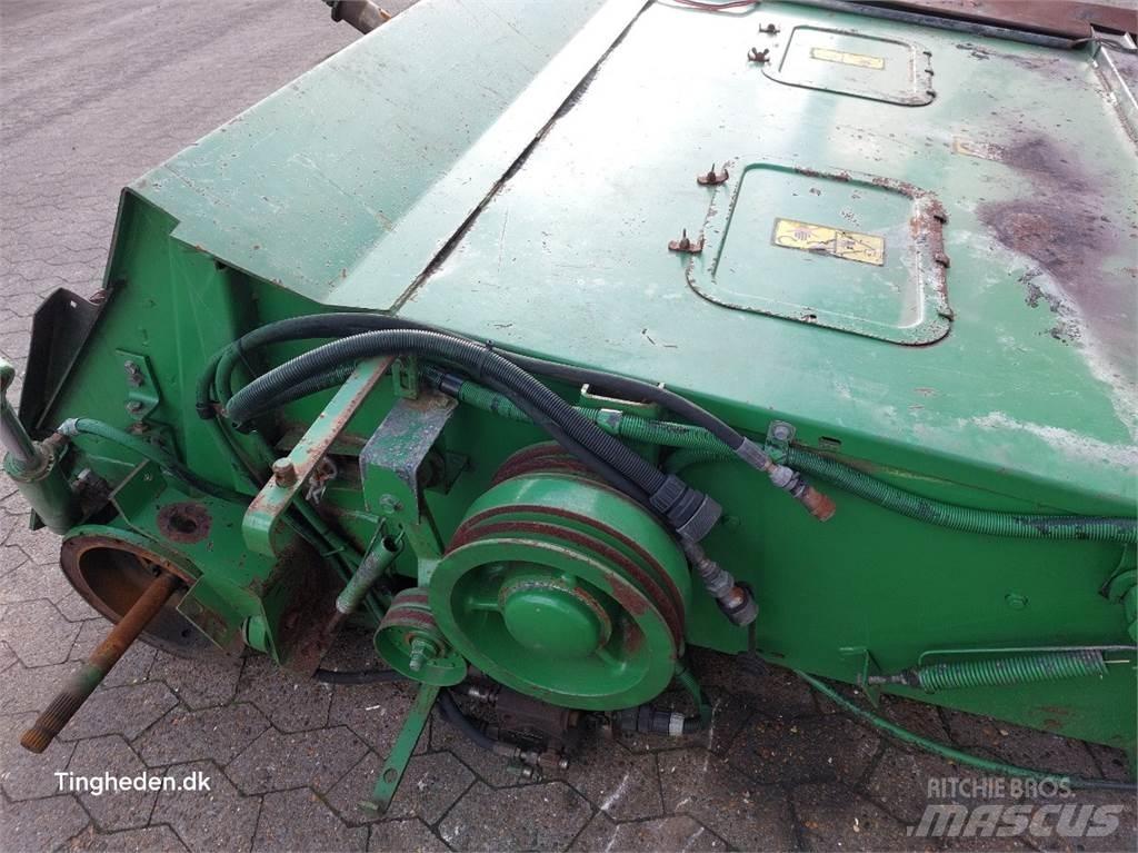 John Deere 2266 ملحقات الحصادات