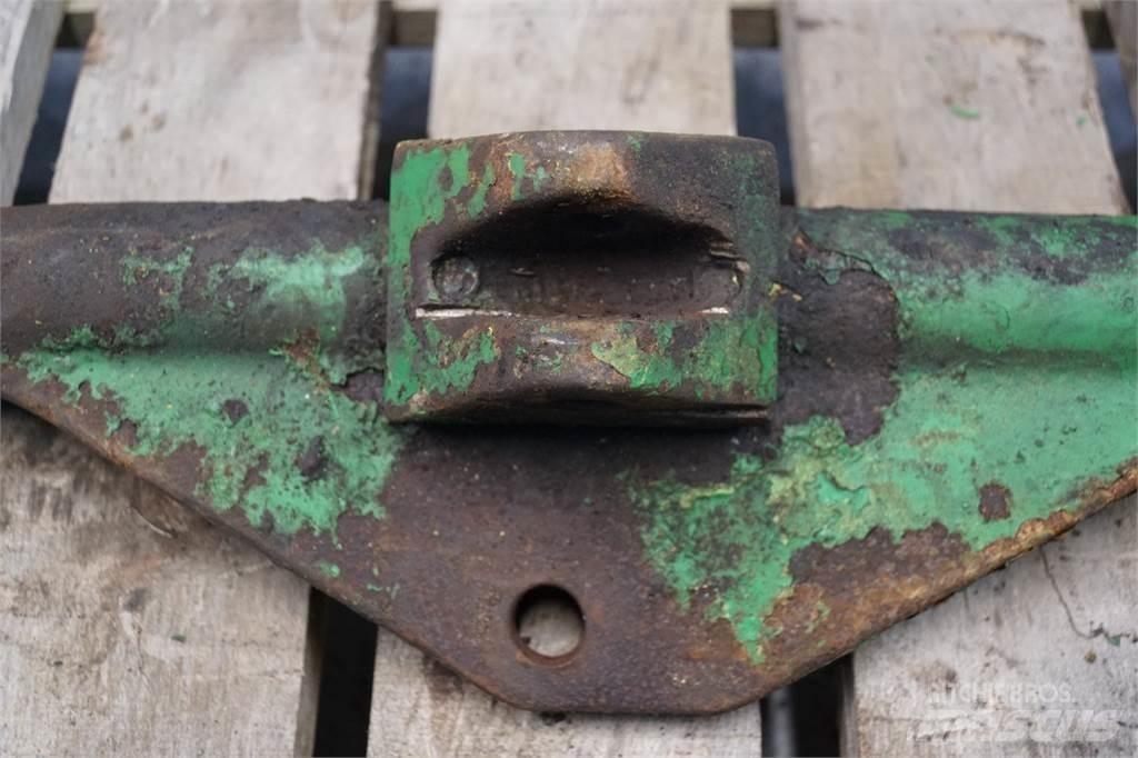 John Deere 2450 ملحقات أخرى للجرارات