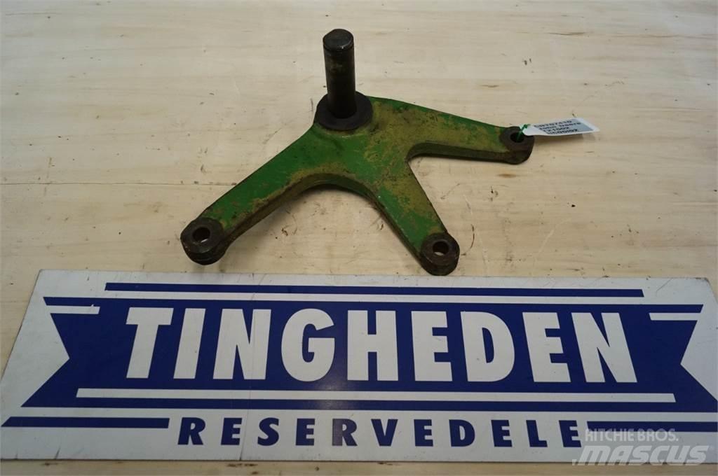 John Deere 2640 ملحقات أخرى للجرارات