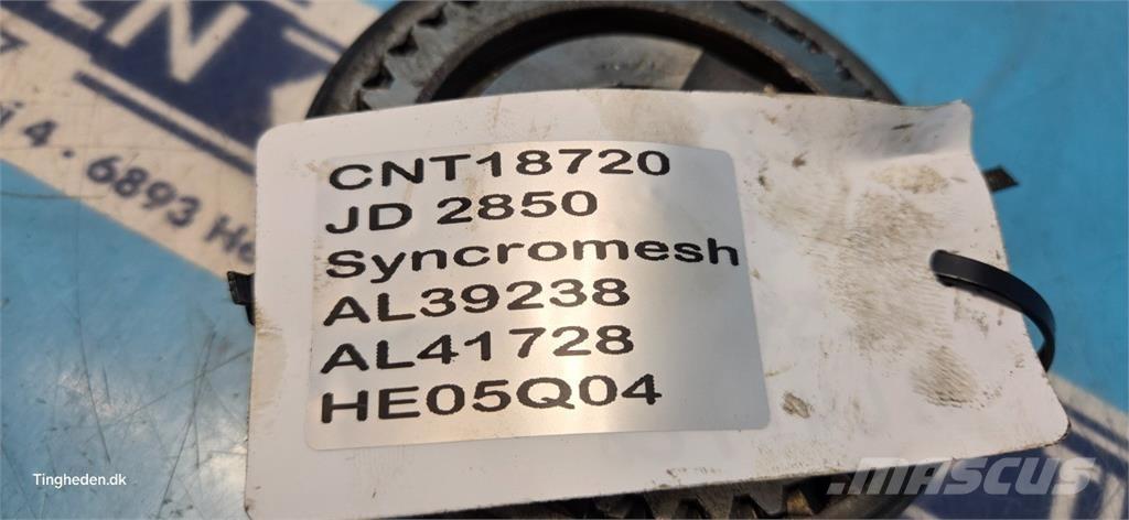 John Deere 2850 أجهزة نقل