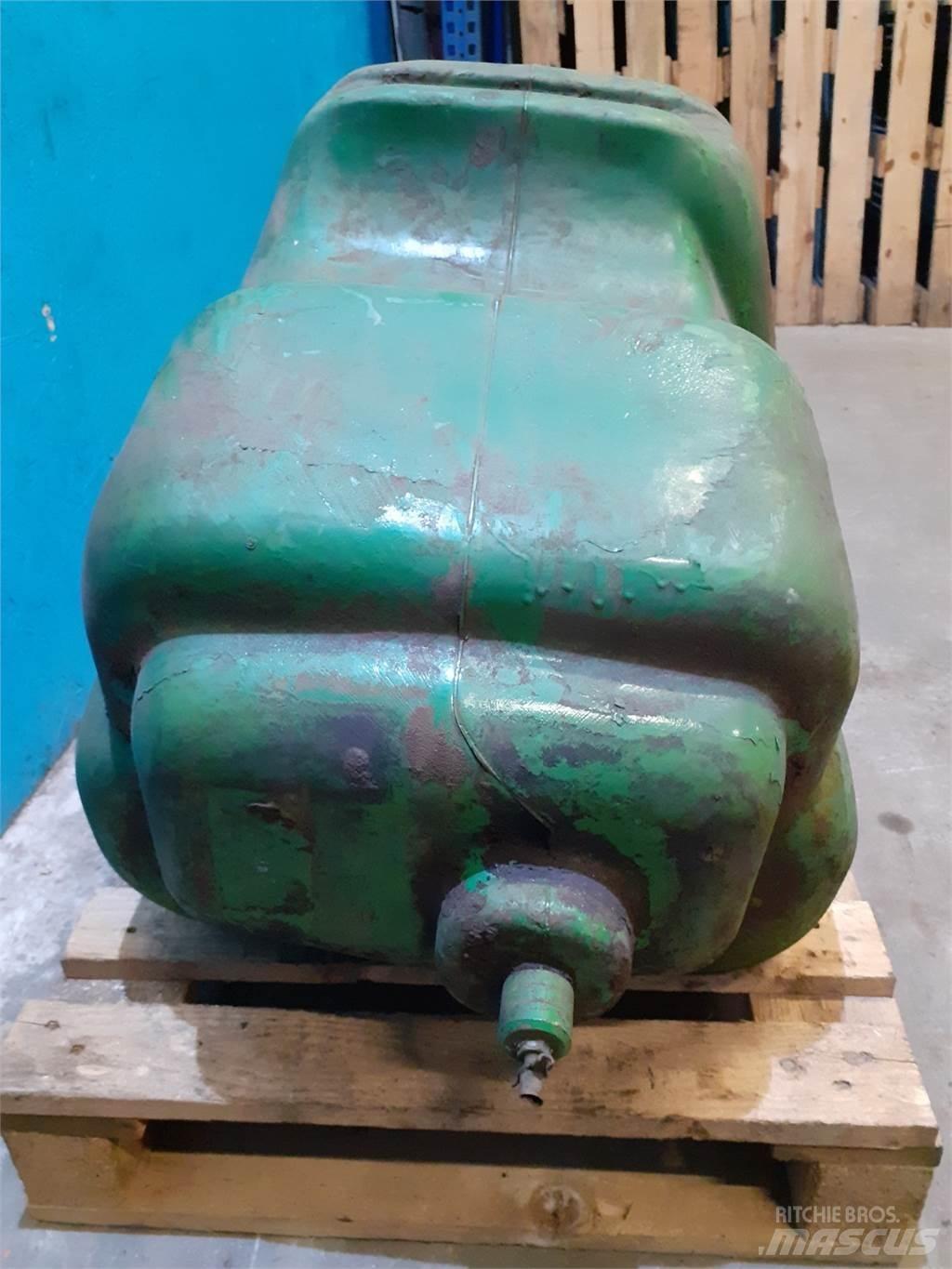 John Deere 2940 ملحقات أخرى للجرارات
