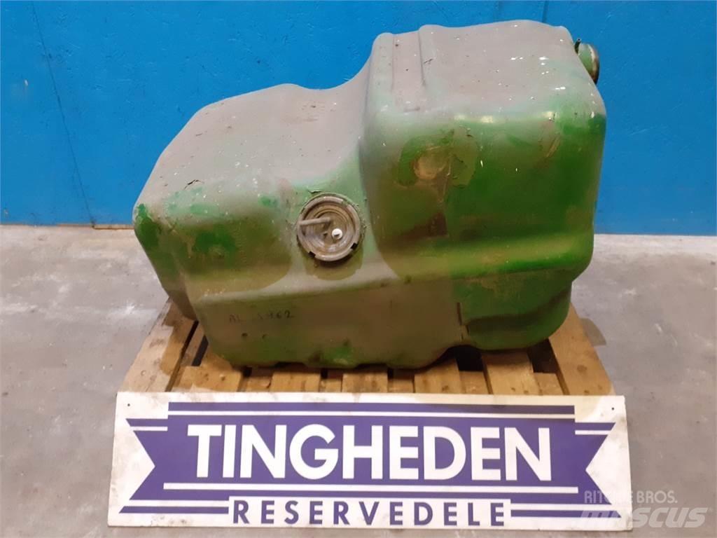 John Deere 2940 ملحقات أخرى للجرارات