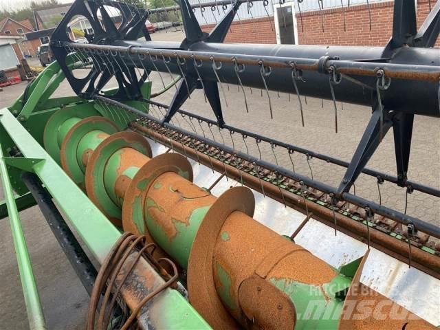 John Deere 30 ملحقات الحصادات