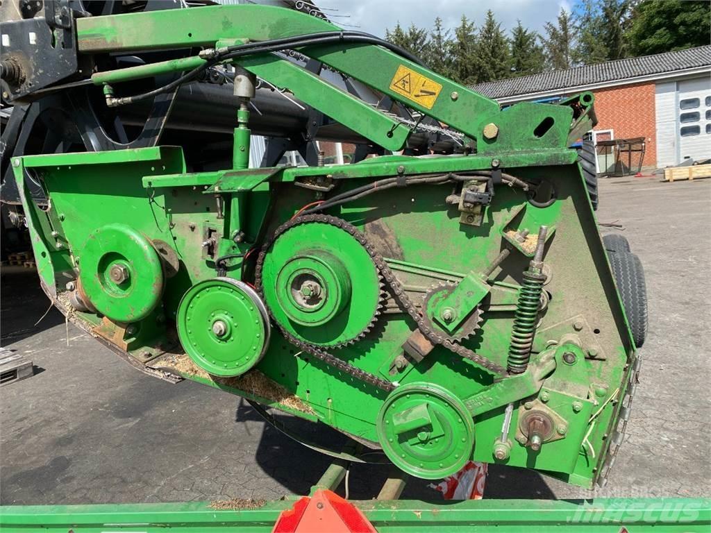 John Deere 30 ملحقات الحصادات