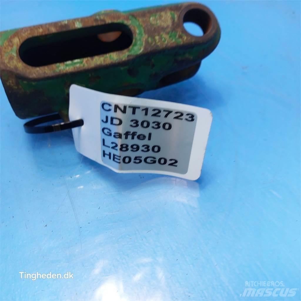 John Deere 3030 ملحقات أخرى للجرارات