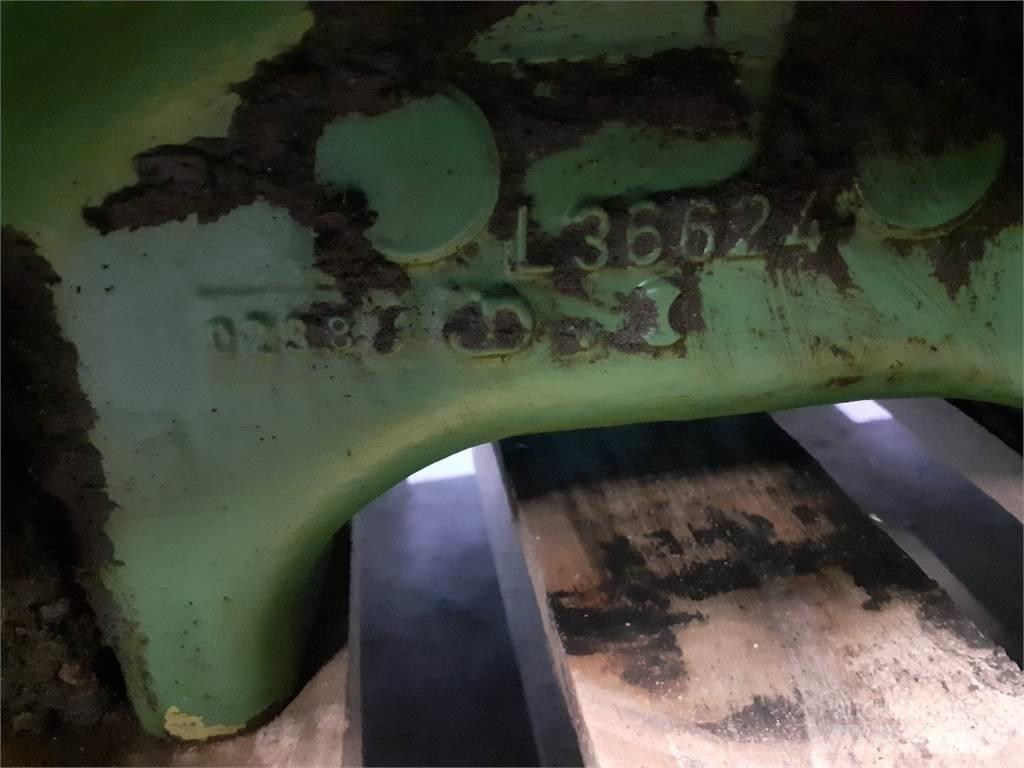John Deere 3040 أجهزة نقل