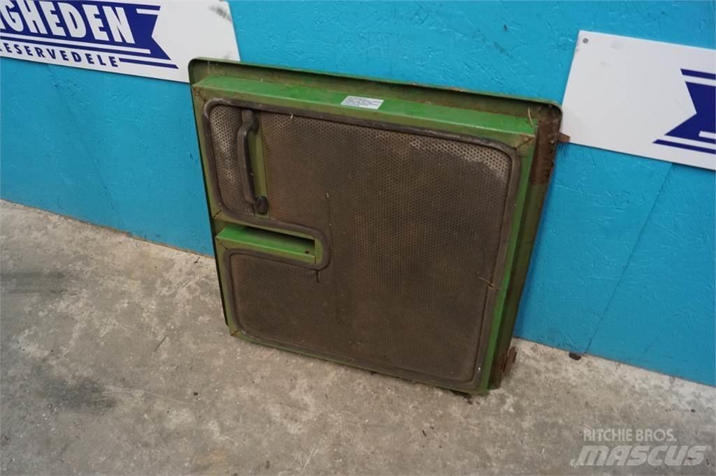 John Deere 3040 كابينة والداخلية