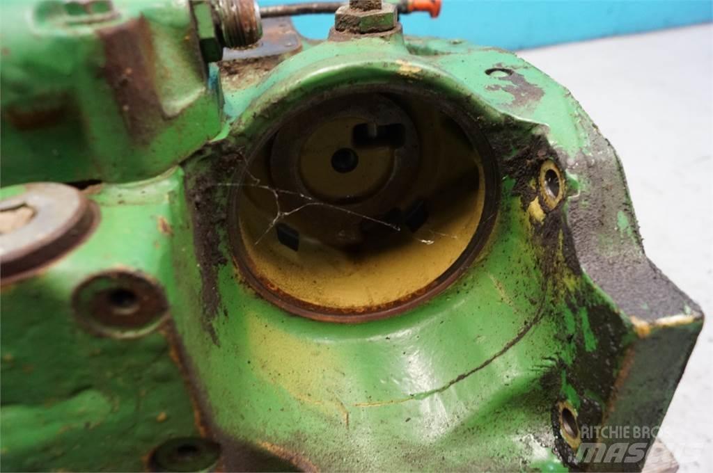 John Deere 3040 أجهزة نقل