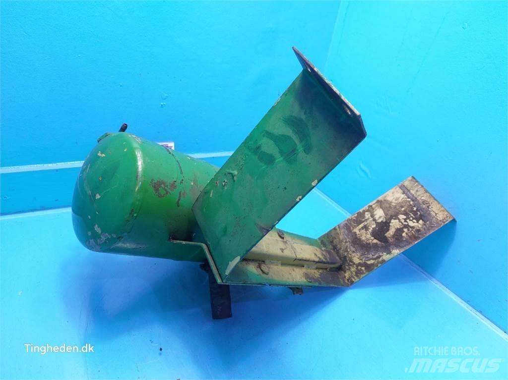 John Deere 3040 هيدروليات