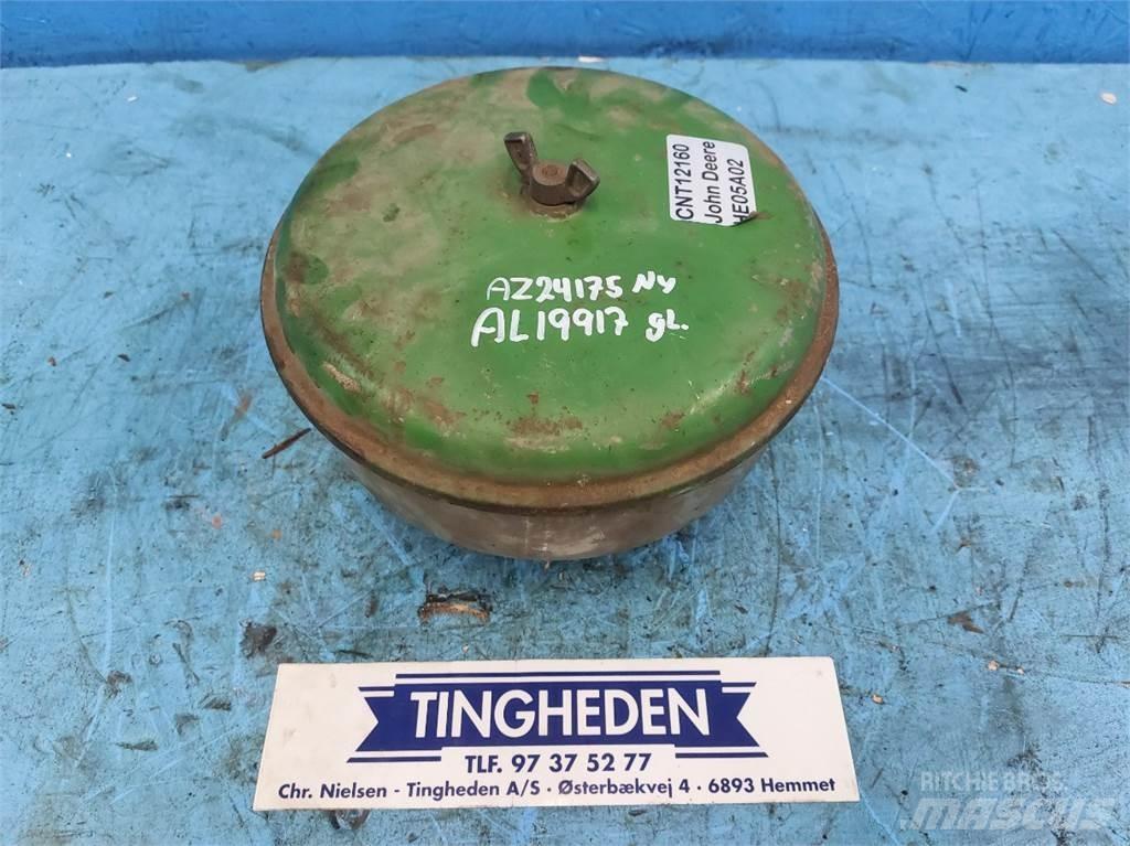 John Deere 3340 محركات