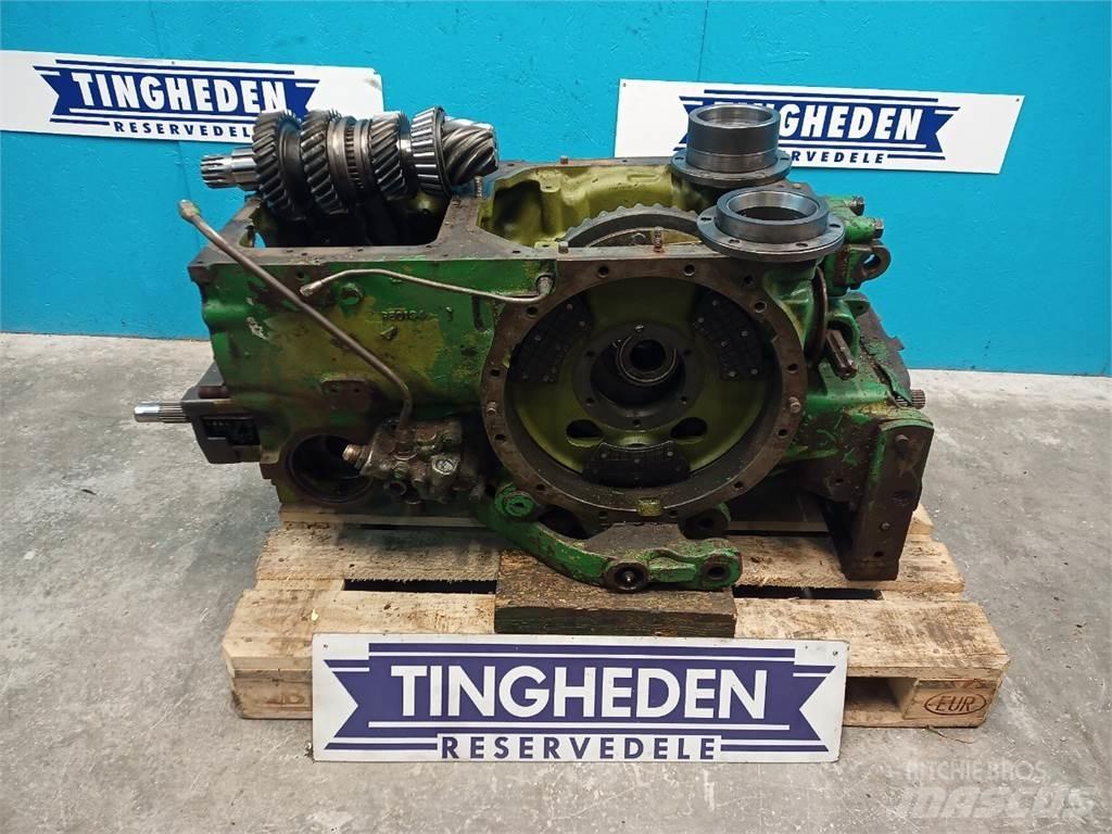 John Deere 4040 أجهزة نقل