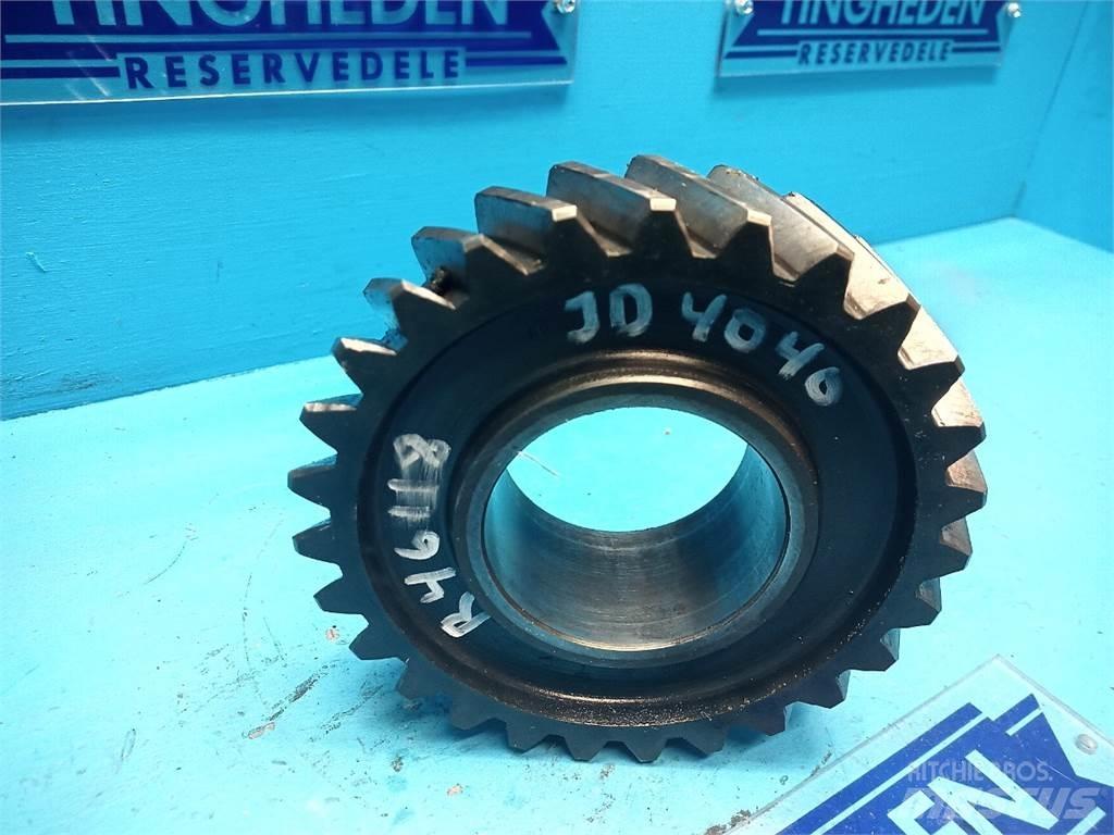 John Deere 4040 أجهزة نقل