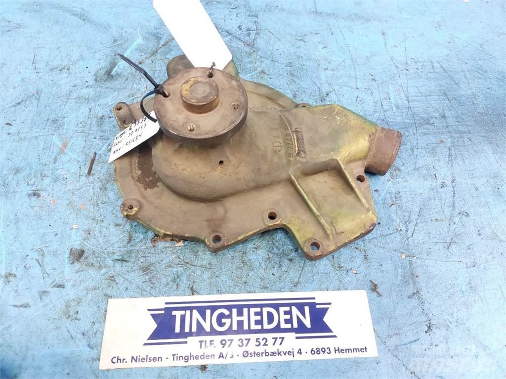 John Deere 4040 محركات