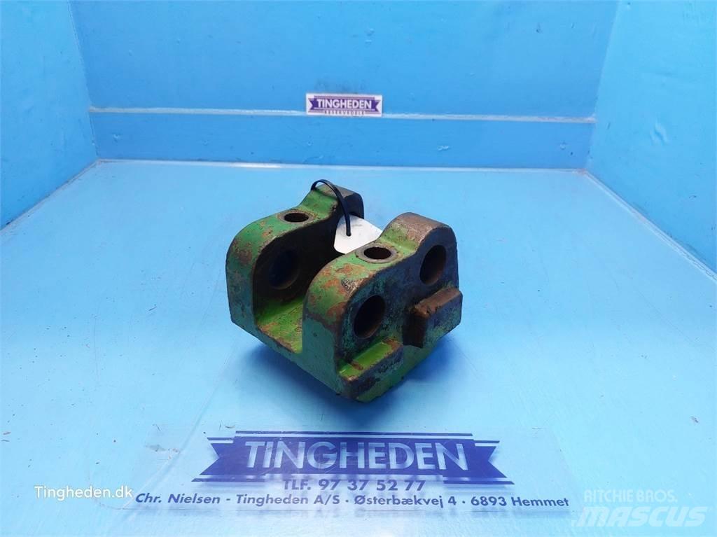 John Deere 4040 ملحقات أخرى للجرارات