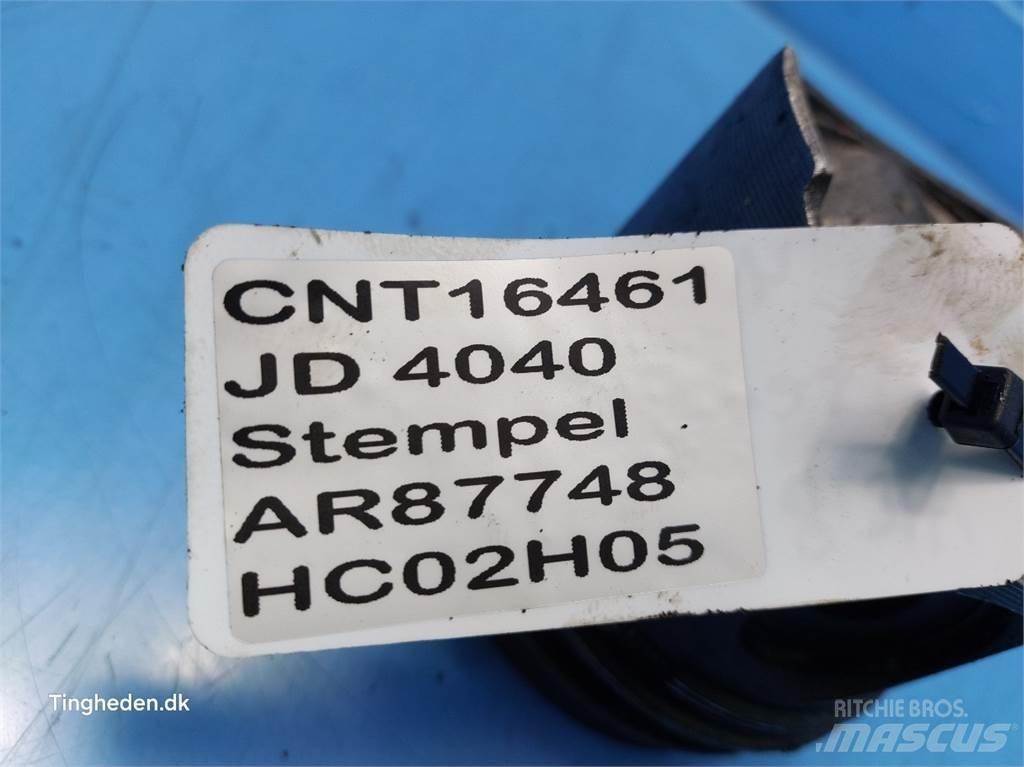John Deere 4040 محركات