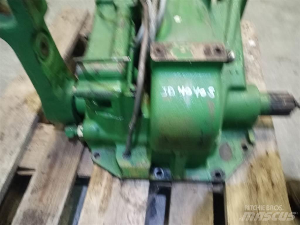 John Deere 4040S ملحقات أخرى للجرارات